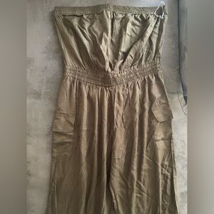 Green strapless jumpsuit with pockets!